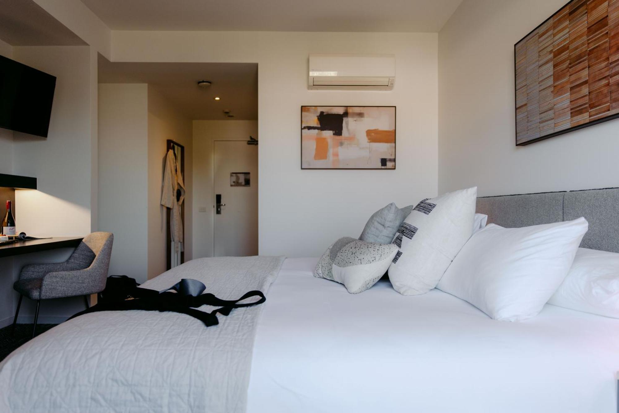 Punthill Essendon — Photos 2